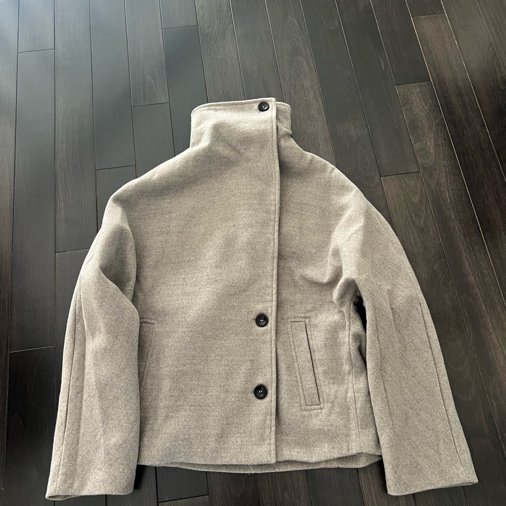 Women's Gray Jacket